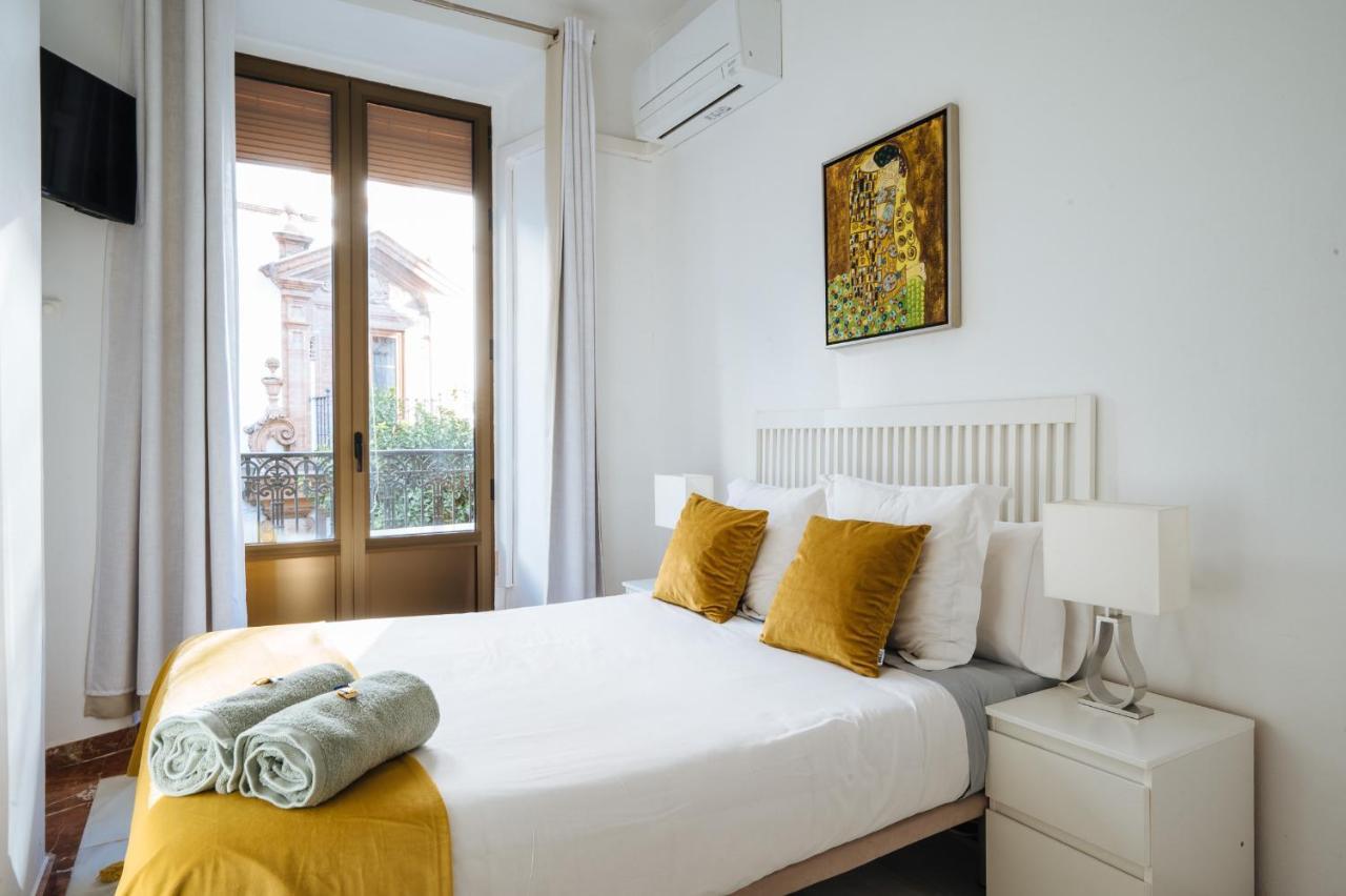 Apartamento De Lujo Junto A La Catedral Sevilla Buitenkant foto