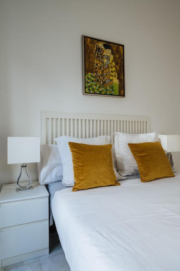 Apartamento De Lujo Junto A La Catedral Sevilla Buitenkant foto