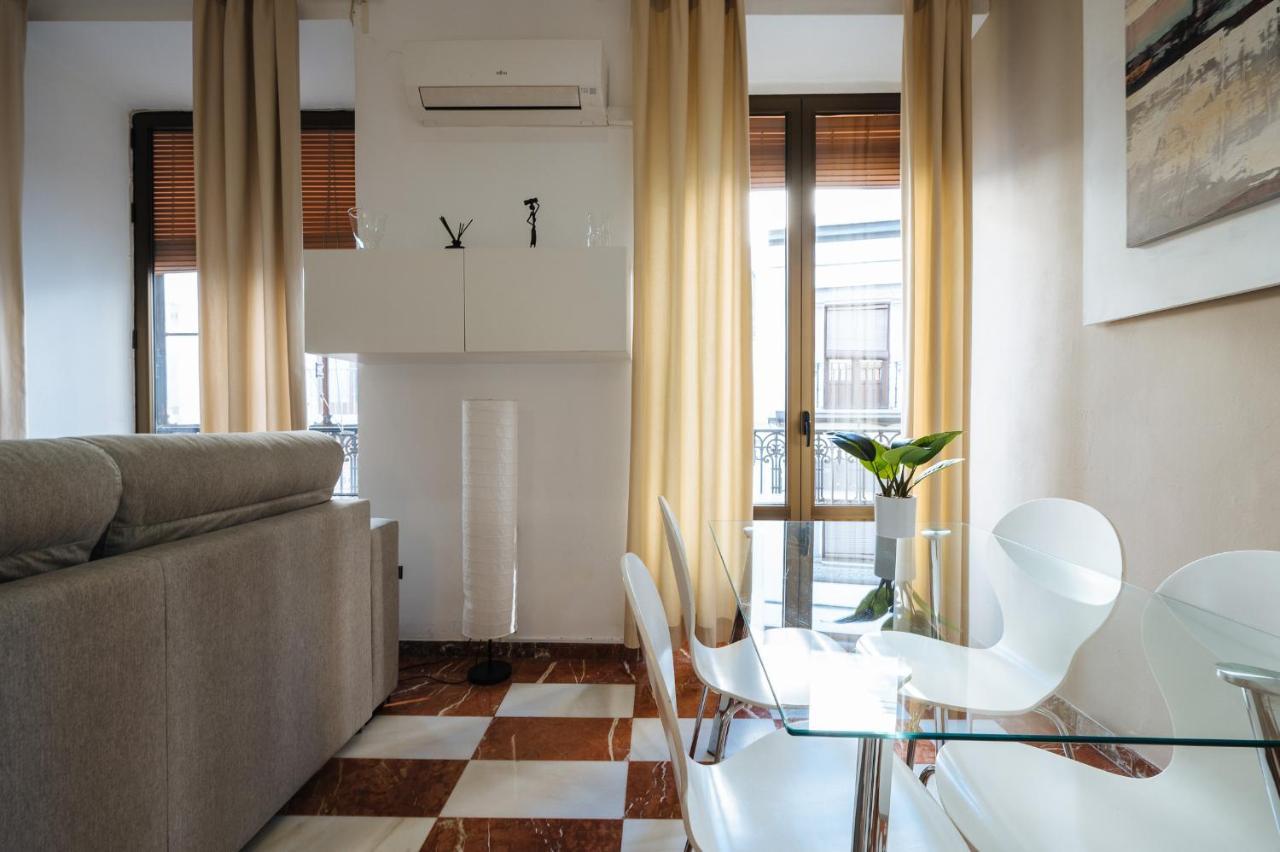 Apartamento De Lujo Junto A La Catedral Sevilla Buitenkant foto