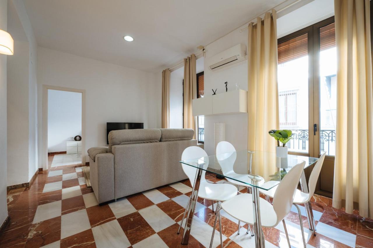 Apartamento De Lujo Junto A La Catedral Sevilla Buitenkant foto